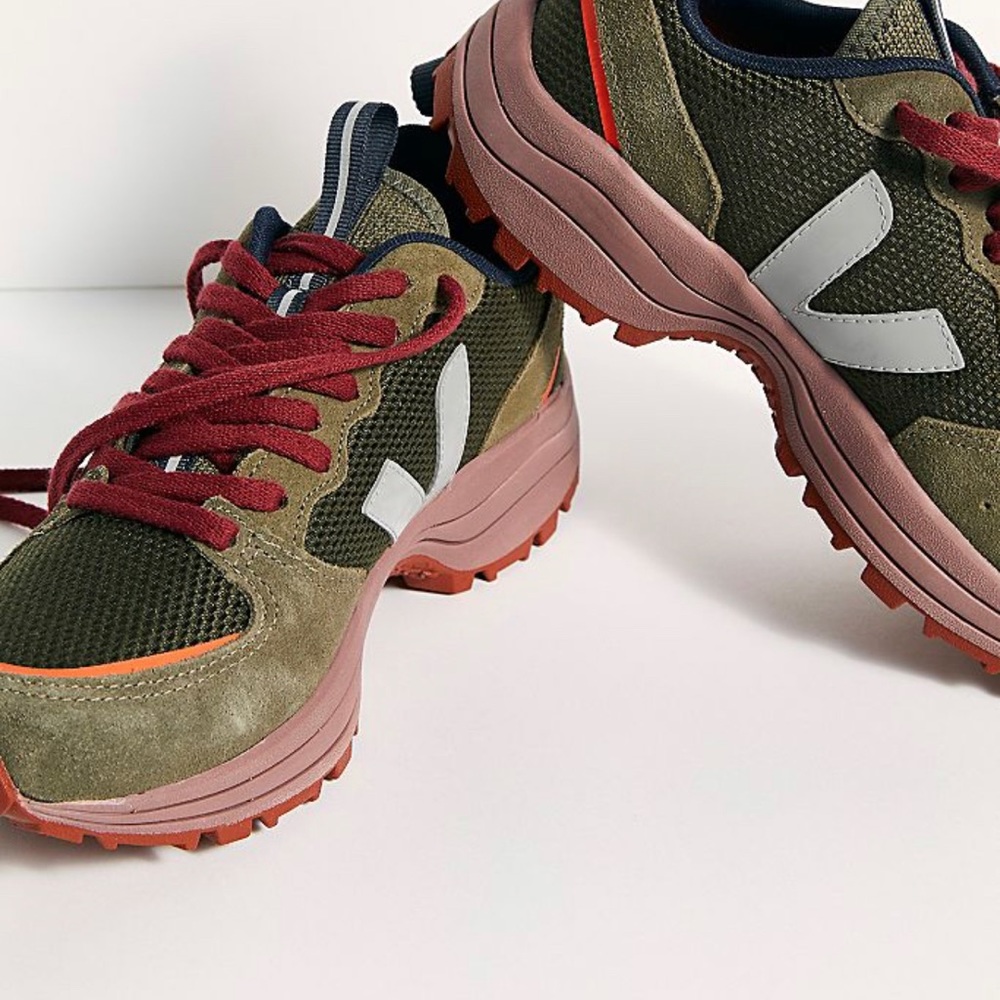 VEJA  Ventura sneakers Like Brand new